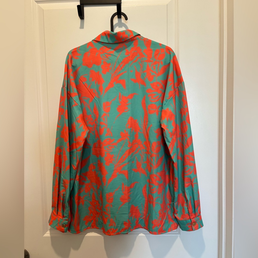 Shirt - Picture 3 of 3